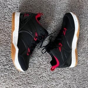 AND1 - Boys Basketball Sneakers NWOT size 6